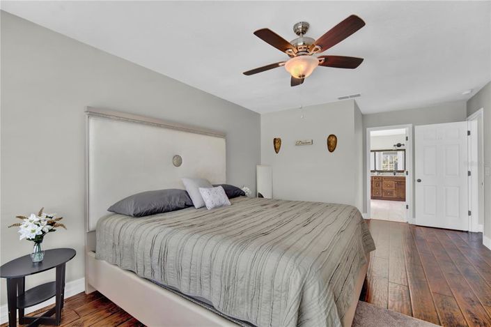 Image No.7-5 Bed Property for sale