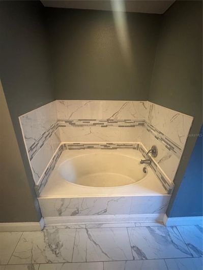 Image No.4-Propriété de 4 chambres à vendre à Haines City