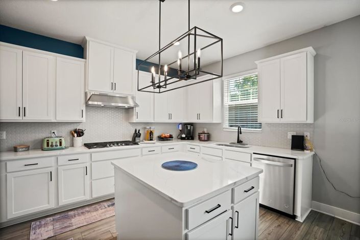 Image No.13-3 Bed Property for sale