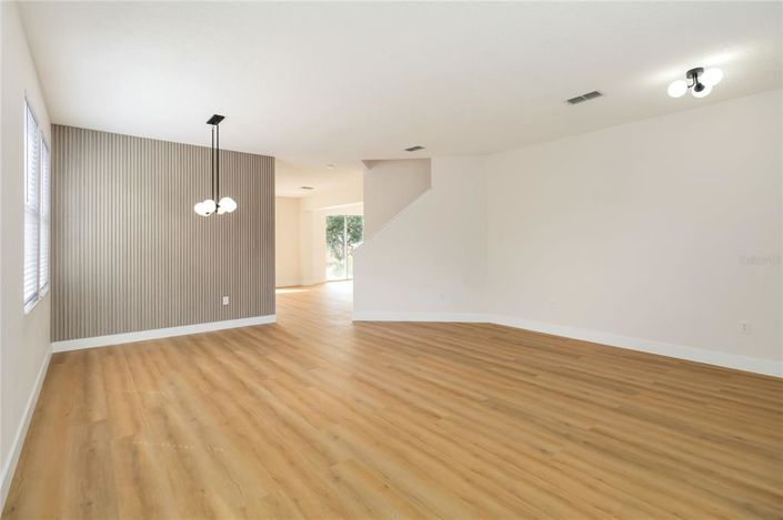 Image No.4-4 Bed Property for sale