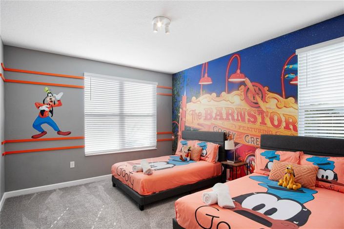 Image No.17-5 Bed Property for sale