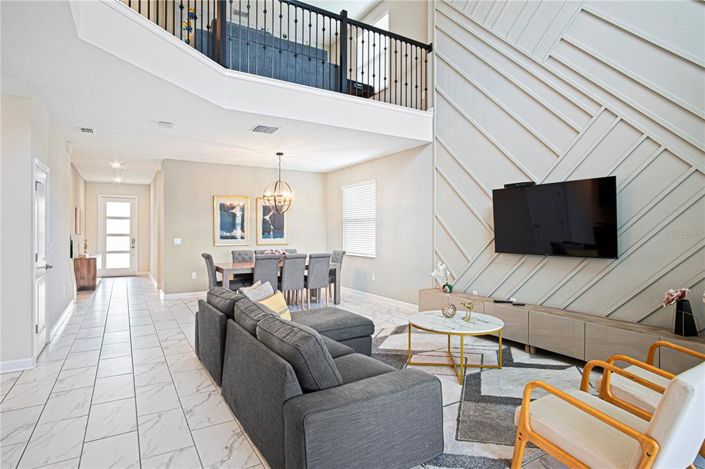 Image No.9-5 Bed Property for sale