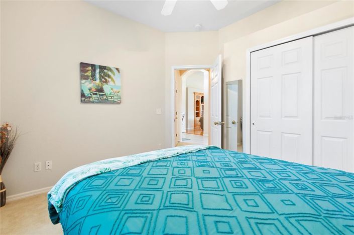 Image No.26-3 Bed Property for sale