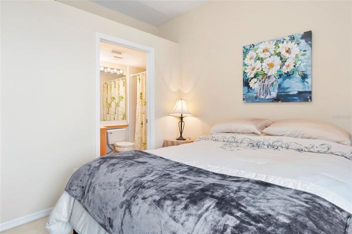 Image No.27-3 Bed Property for sale