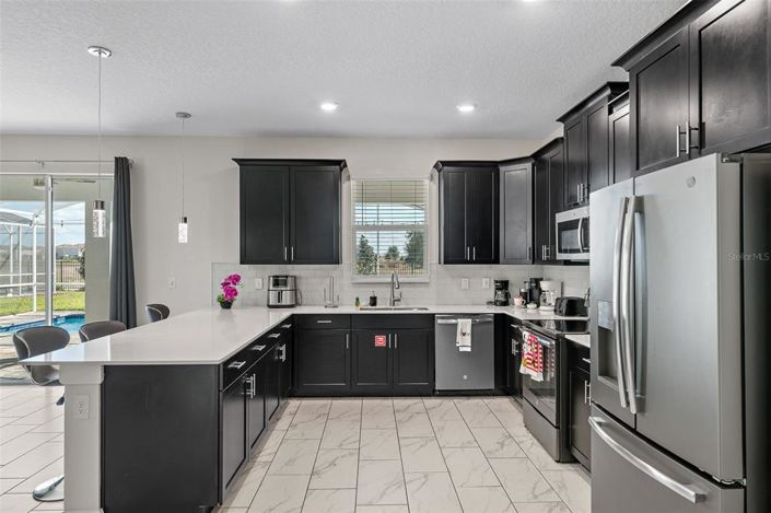 Image No.9-7 Bed Property for sale