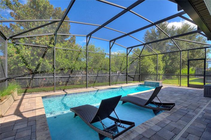 Image No.30-4 Bed Property for sale