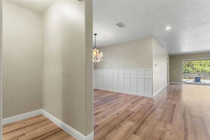 Image No.4-4 Bed Property for sale