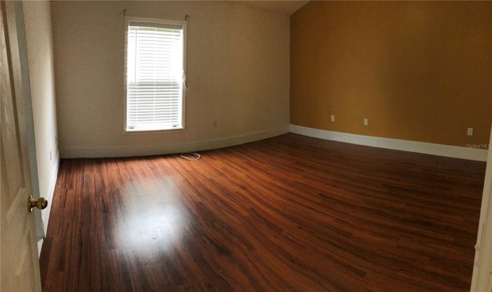 Image No.33-4 Bed Property for sale