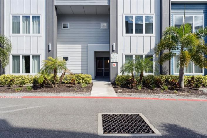 Image No.2-Propriété de 5 chambres à vendre à Reunion