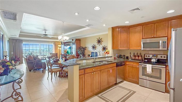 Image No.11-3 Bed Property for sale