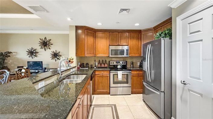 Image No.12-3 Bed Property for sale