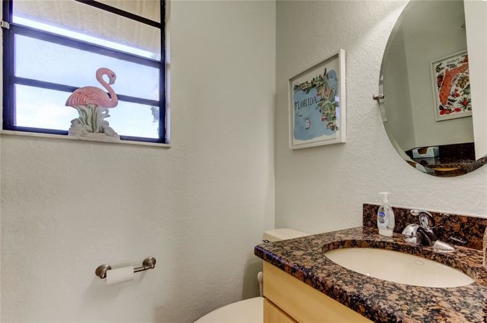 Image No.19-2 Bed Townhouse for sale