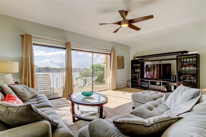 Image No.2-2 Bed Townhouse for sale