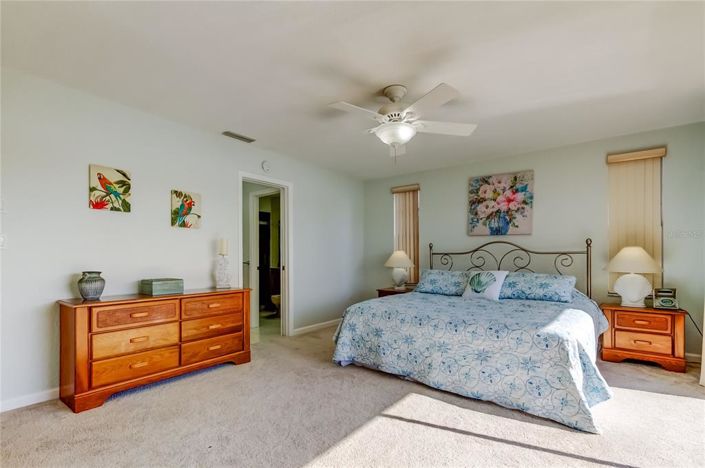 Image No.21-2 Bed Townhouse for sale