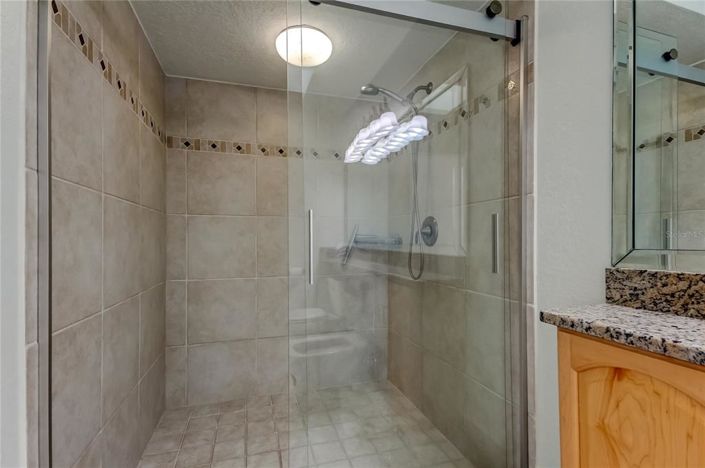 Image No.25-2 Bed Townhouse for sale