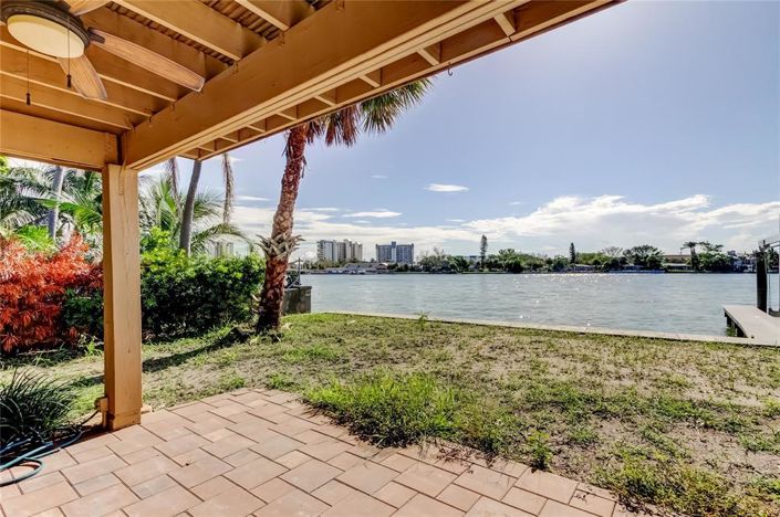 Image No.36-2 Bed Townhouse for sale