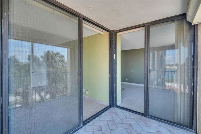 Image No.22-1 Bed Property for sale