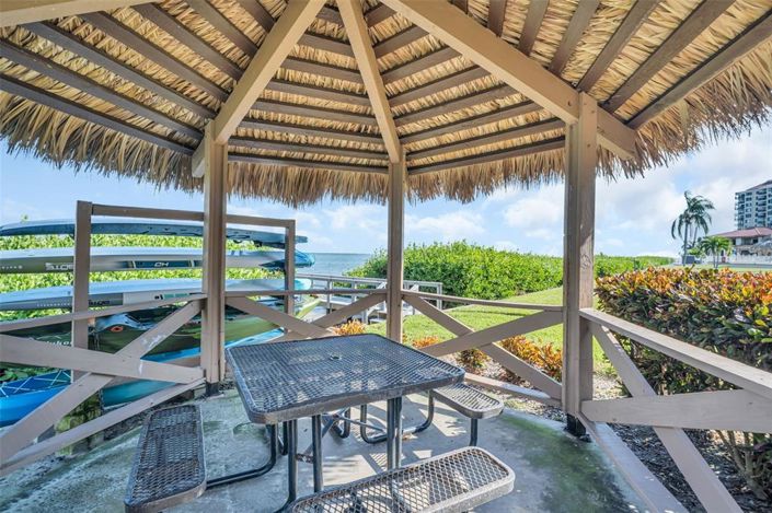 Image No.35-1 Bed Property for sale