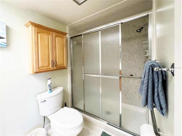 Image No.17-2 Bed Property for sale