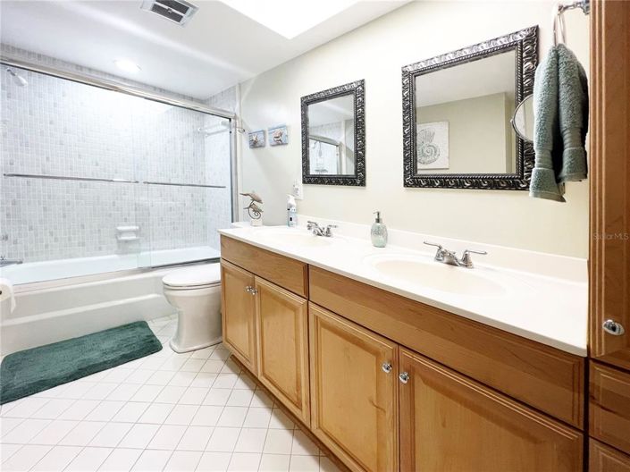 Image No.19-2 Bed Property for sale