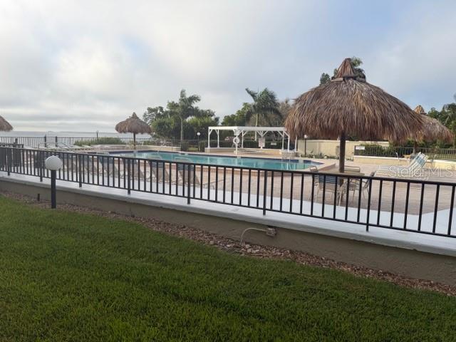 Image No.12-2 Bed Property for sale