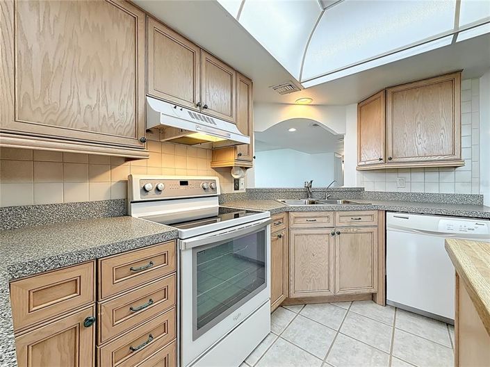 Image No.26-3 Bed Property for sale