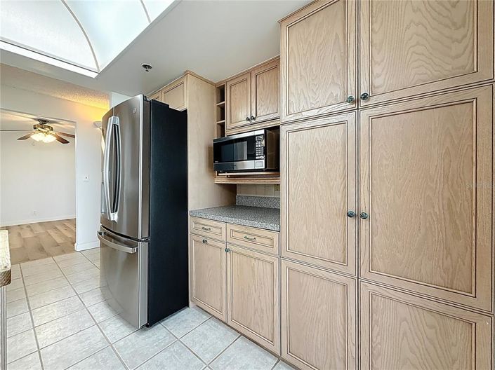 Image No.27-3 Bed Property for sale