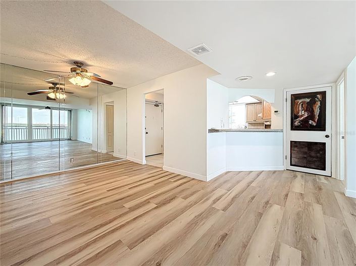 Image No.35-3 Bed Property for sale