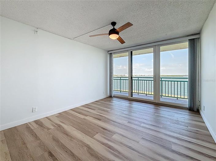 Image No.42-3 Bed Property for sale