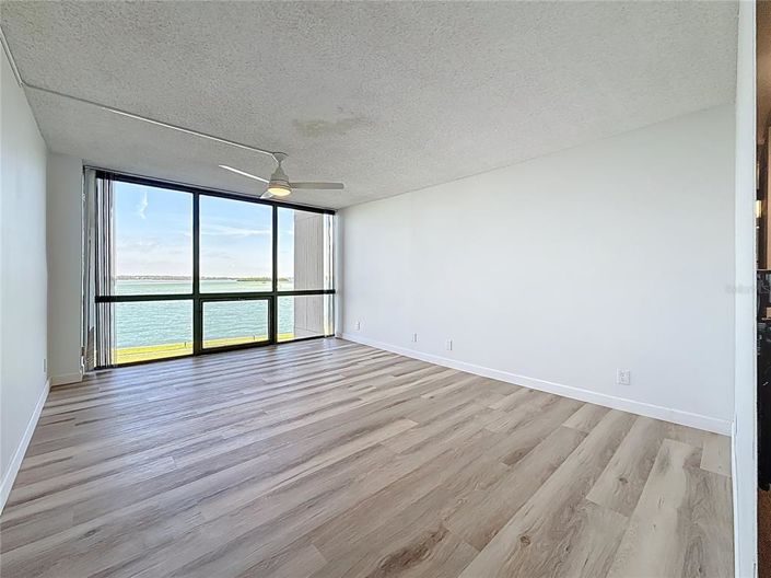 Image No.54-3 Bed Property for sale