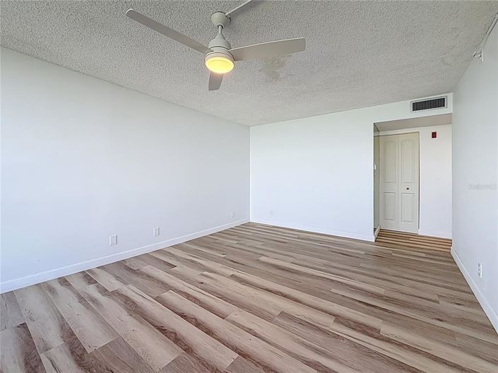 Image No.55-3 Bed Property for sale