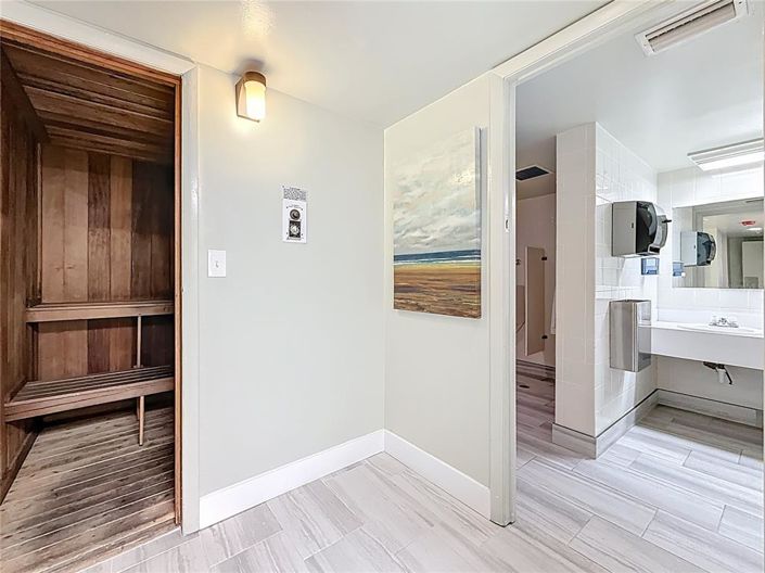 Image No.72-3 Bed Property for sale