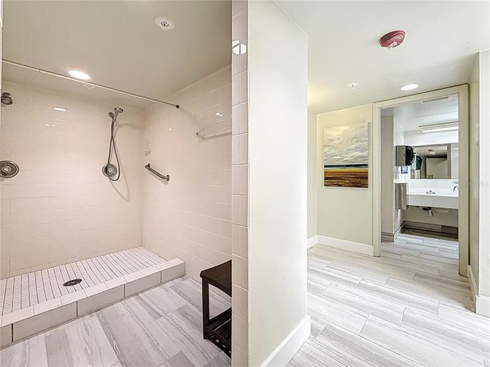 Image No.73-3 Bed Property for sale