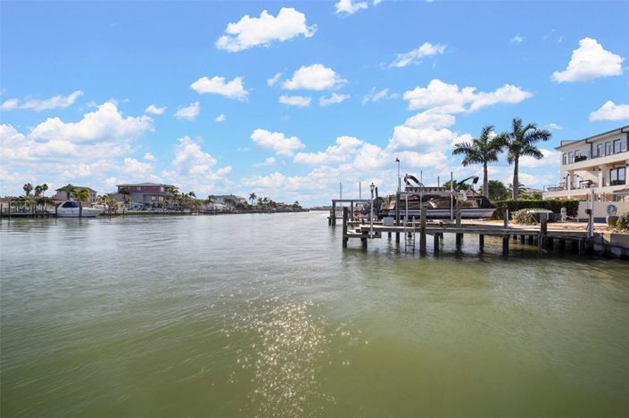 Image No.10-3 Bed Property for sale