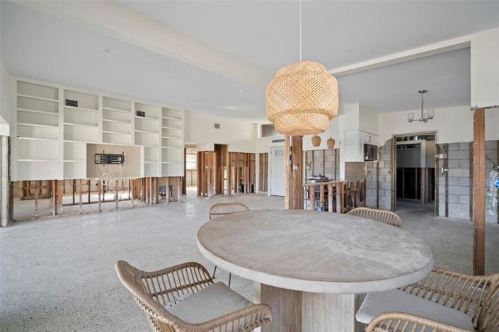 Image No.15-3 Bed Property for sale