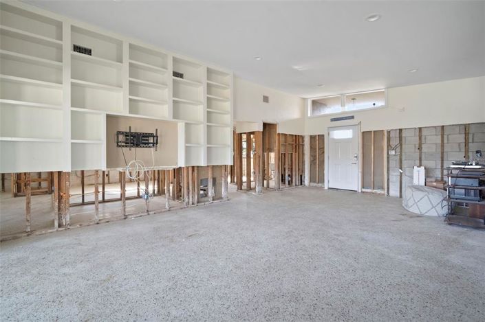 Image No.19-3 Bed Property for sale