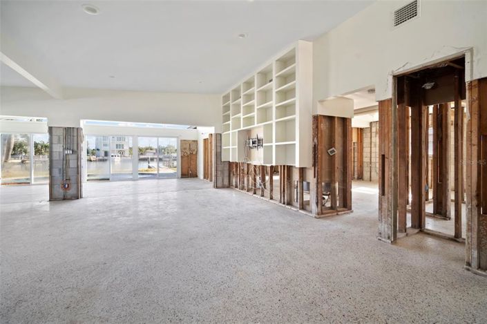 Image No.21-3 Bed Property for sale