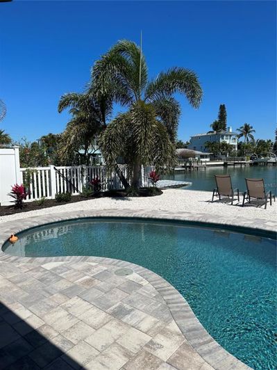 Image No.24-3 Bed Property for sale