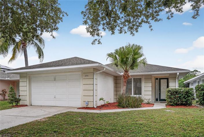 Image No.1-Propriété de 4 chambres à vendre à Kissimmee