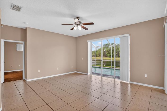 Image No.6-Propriété de 4 chambres à vendre à Kissimmee