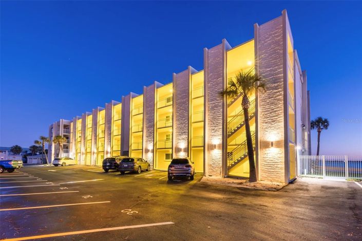 Image No.32-2 Bed Property for sale