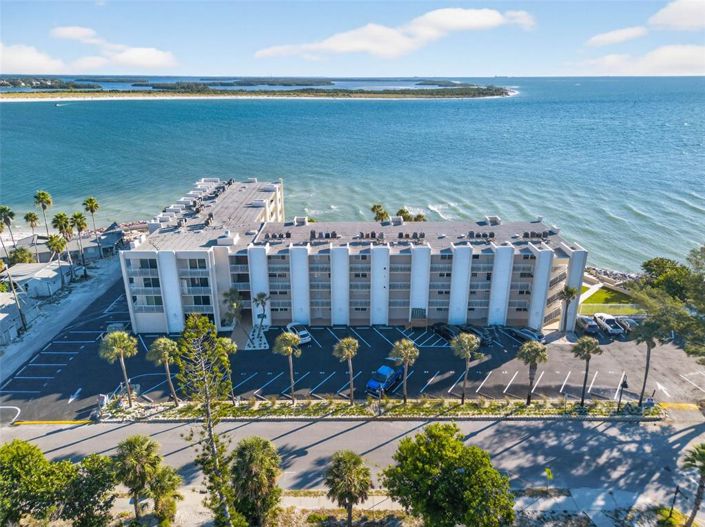 Image No.40-2 Bed Property for sale