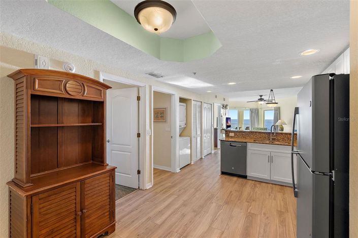 Image No.15-2 Bed Property for sale