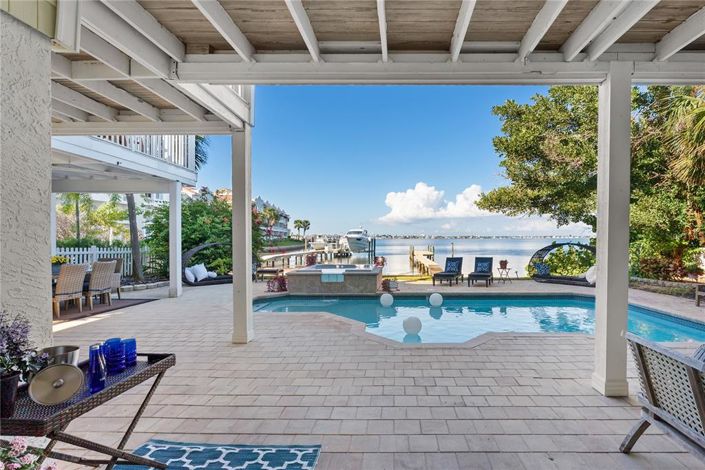 Image No.46-5 Bed Property for sale