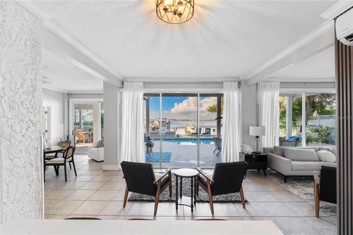 Image No.47-5 Bed Property for sale