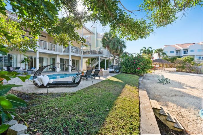 Image No.62-5 Bed Property for sale