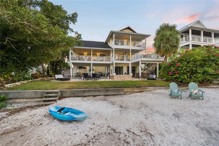 Image No.68-5 Bed Property for sale