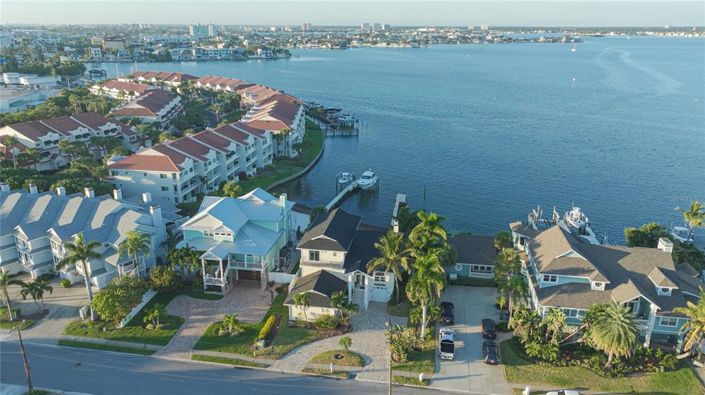 Image No.79-5 Bed Property for sale