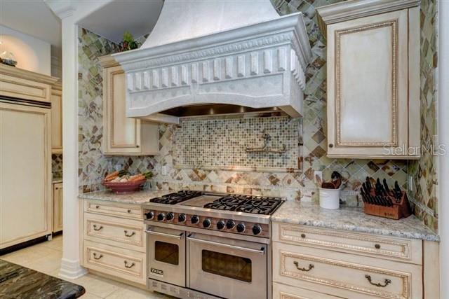 Image No.10-Propriété de 5 chambres à vendre à Floride