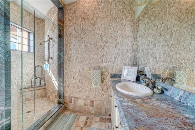 Image No.32-Propriété de 5 chambres à vendre à Floride